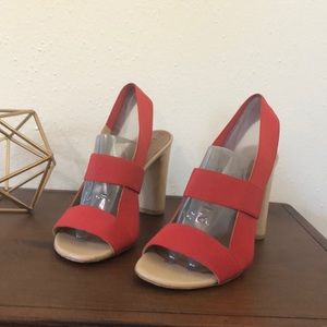 T-02: Nicole Brundage sandals